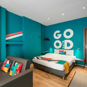 https://colors-rooms-apartments.hotels-of-thessaloniki.com